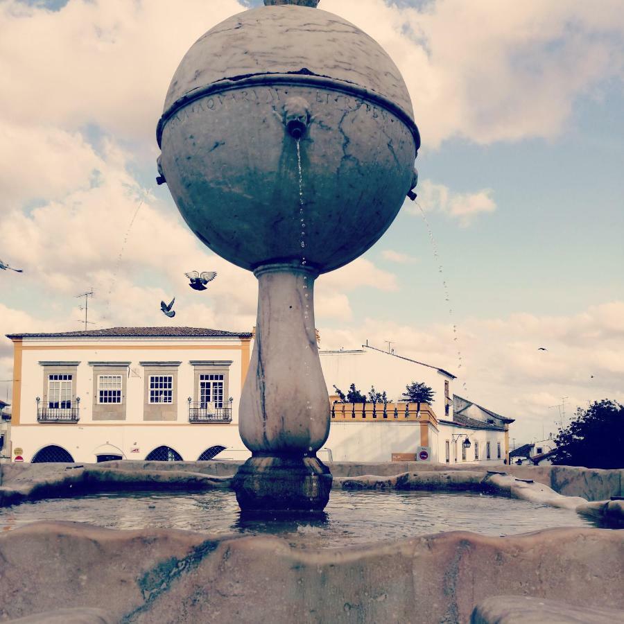 Casa Vitoria Guest House Евора Екстер'єр фото